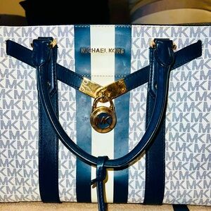 Michael Kors Tote Bag & Wallet Set